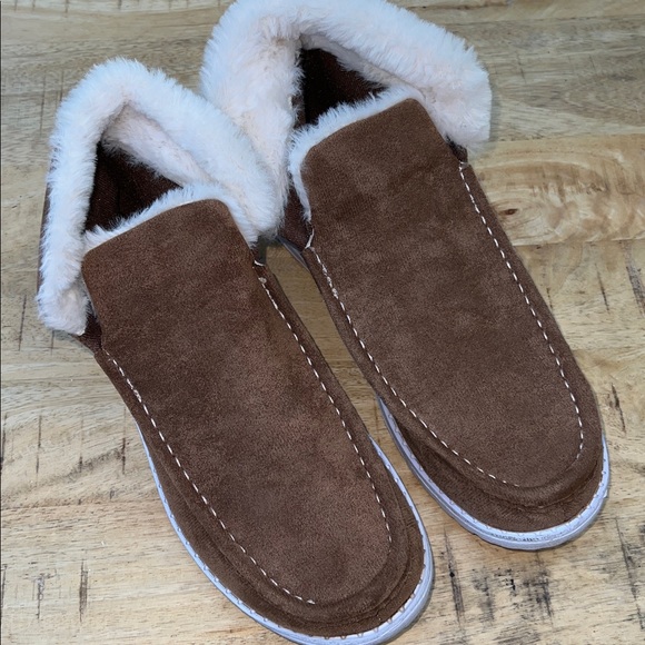 Brown Suede Fur-Lined Slippers size 10 - Picture 1 of 6
